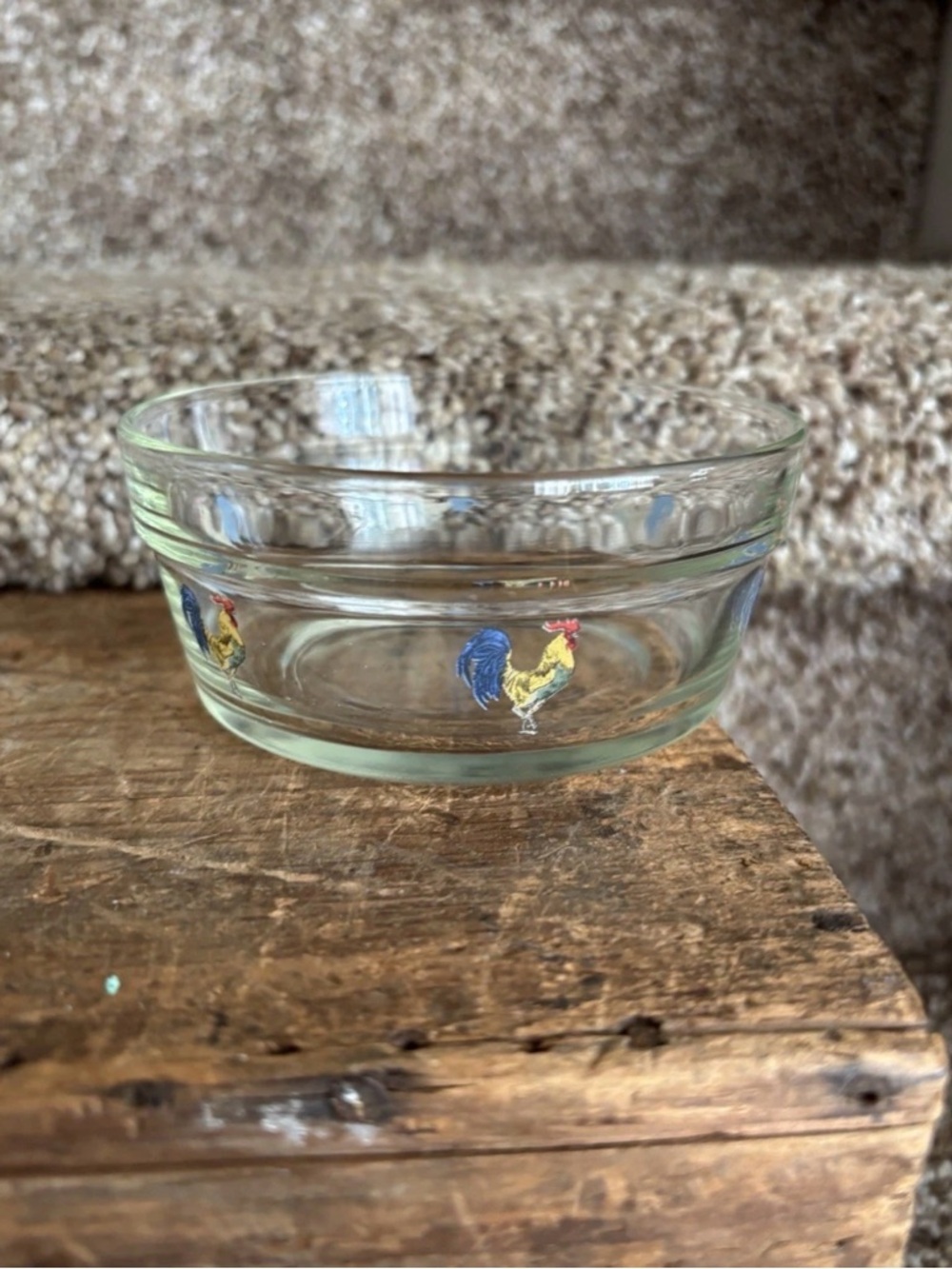 Clear Glass Mixing Bowls with Rooster Motif - Set of 3 - Picture 4 of 5